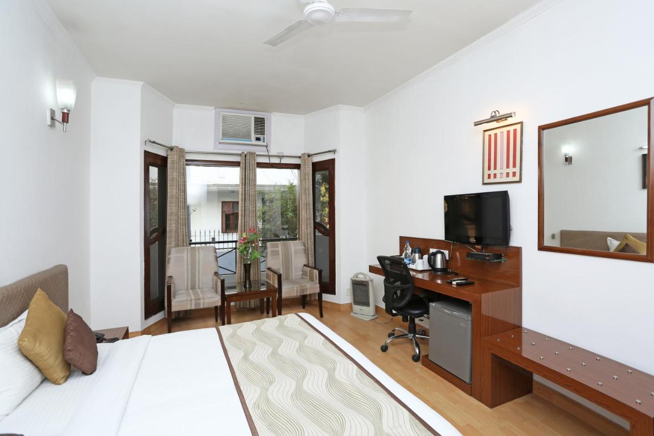 Hotel Windsor Castle Cyber City 古尔冈 外观 照片